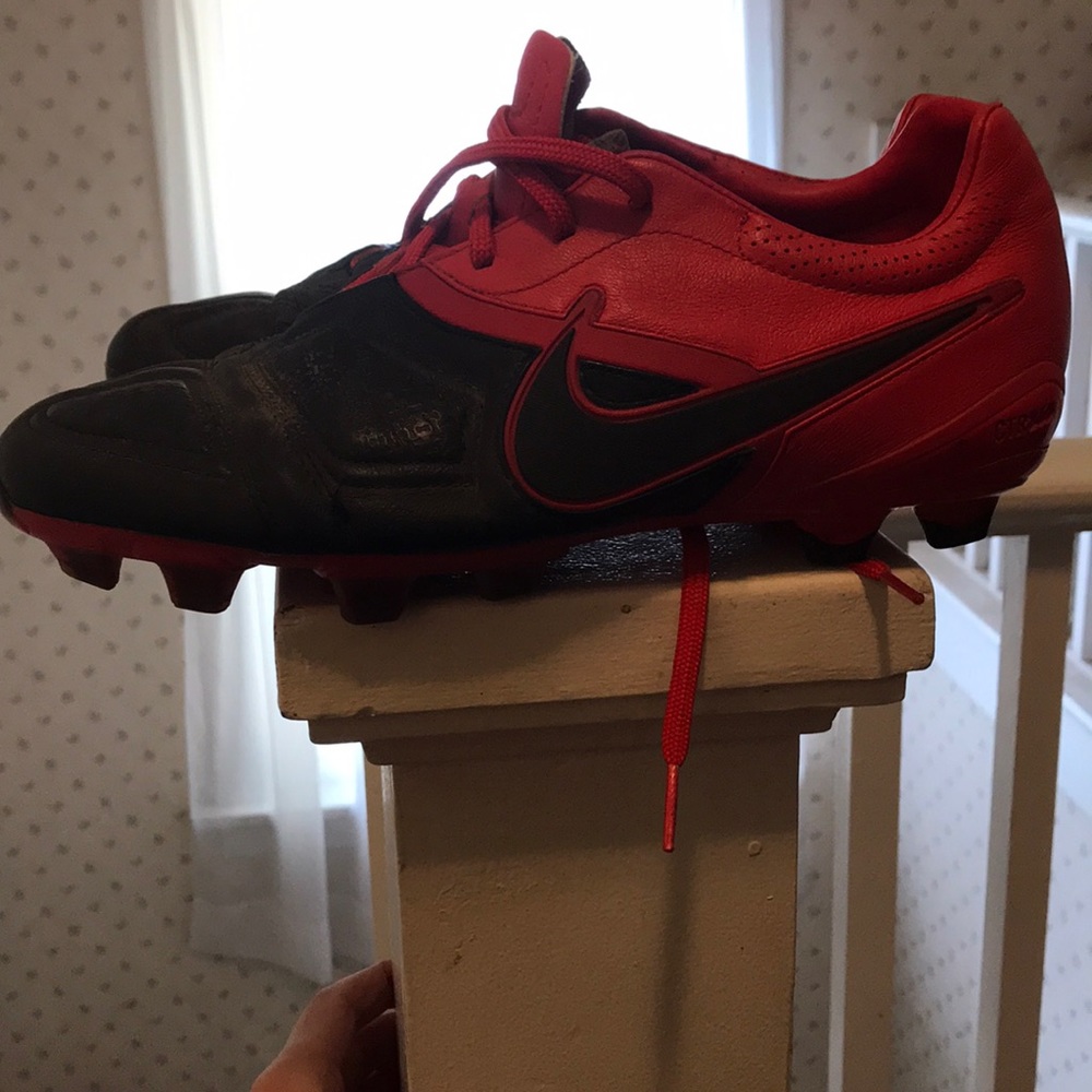 Nike CTR 360 Cleats